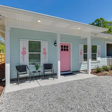 Lovely Vacation Home About 1 Mi To Ocean Isle Beach!